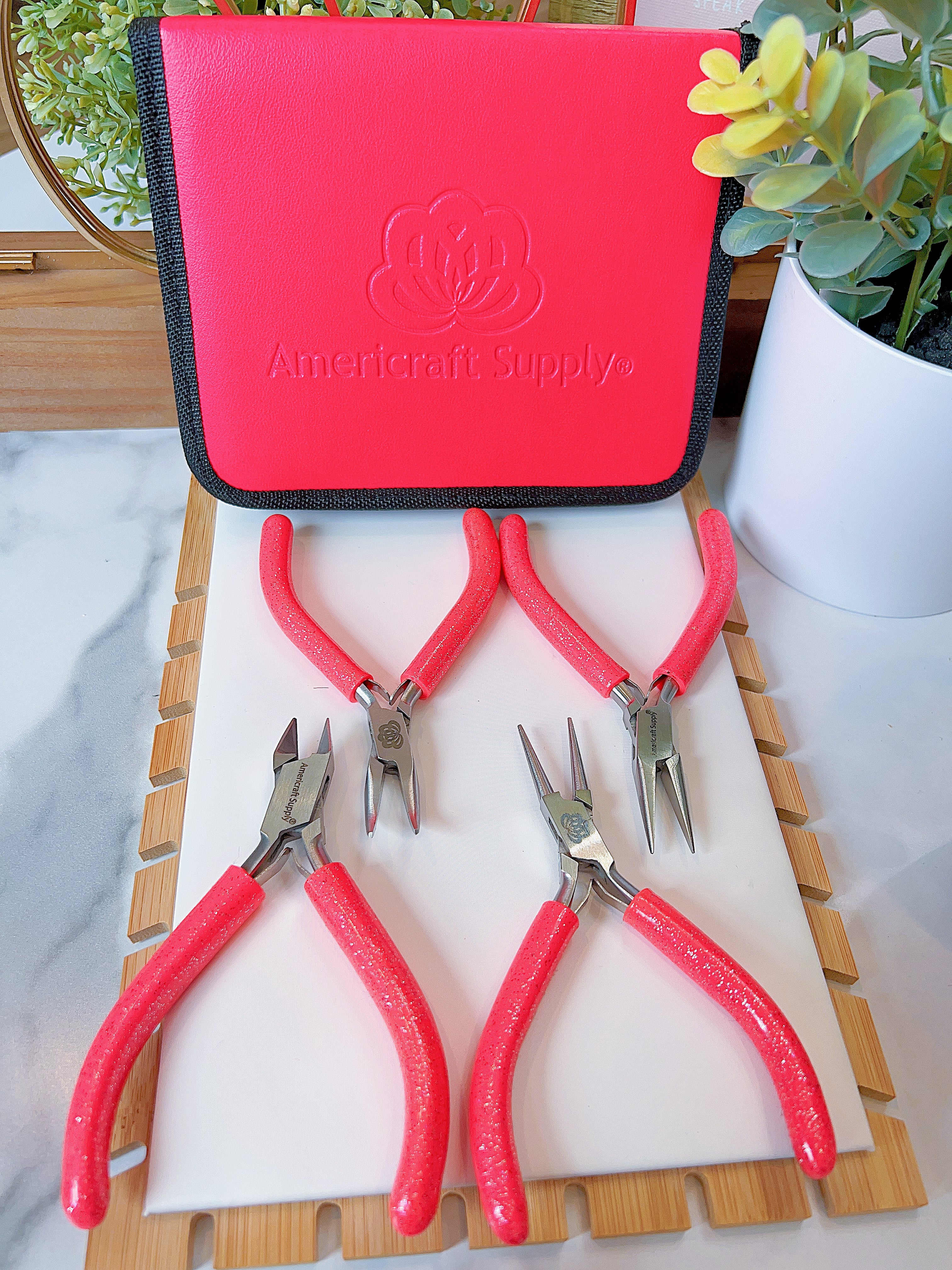 Set of basic pliers for jewelry 4 pcs different colors