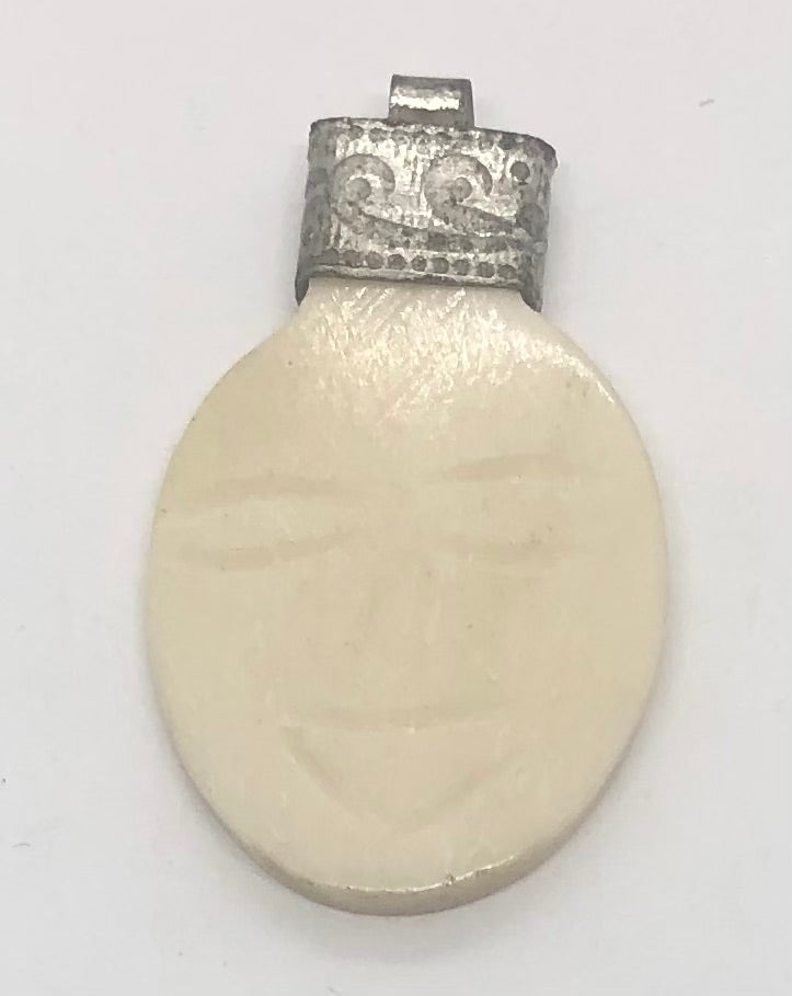 Pendant. Indian Big Oval Face